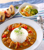 奥深い味のシーフードカレーの献立