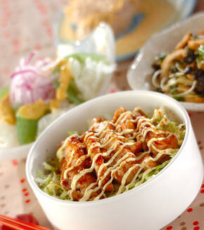 鶏の梅照り焼き丼の献立