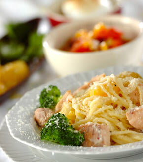 サーモンと栗のクリームパスタの献立