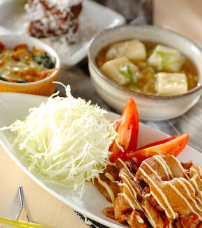 定番豚肉のショウガ焼きの献立