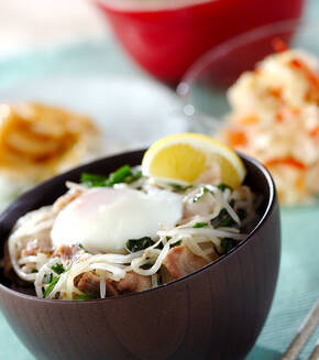 塩豚炒め丼の献立