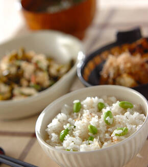 風味豊か！枝豆とホタテの炊き込みご飯の献立