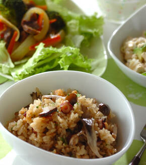 洋風キノコの炊き込みご飯の献立