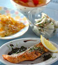 「生鮭のスパイシーハーブ焼き」の献立