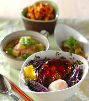 ランチタイムにロコモコ丼 お家で手軽にの献立