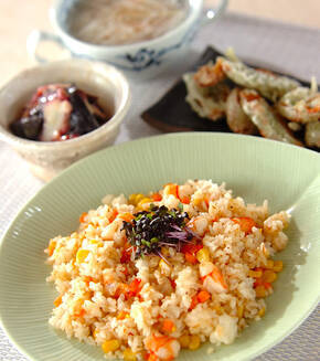 エビチャーハンの献立