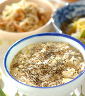 豆腐と長芋のふんわり蒸しご飯の献立