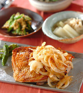 チキンソテー甘酢オニオンソースの献立