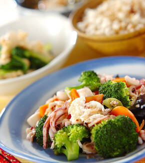 イカと卵白の塩炒めの献立