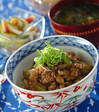 ひき肉とナスのピリ辛みそ丼の献立