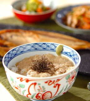 麦トロご飯の献立