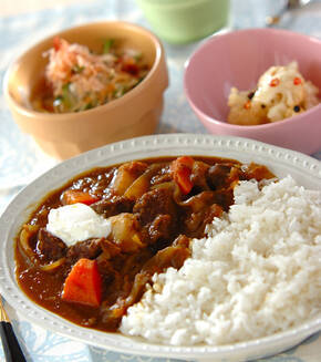 カレー粉で作るルウを使わないプロの本格ビーフカレーの献立