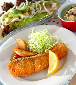 鮭のフライの献立