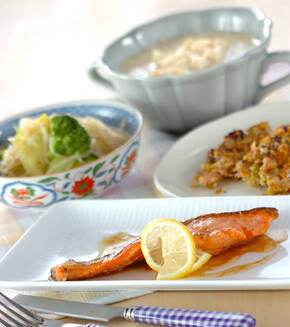 サーモンのバターソテーの献立