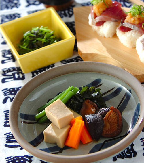 高野豆腐の含め煮 の献立 レシピ E レシピ 料理のプロが作る簡単レシピ 12 05 30公開の献立です