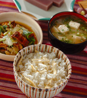 ショウガと油揚げの炊き込みご飯の献立