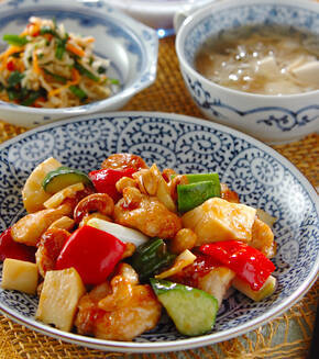 鶏むね肉のナッツ炒めの献立