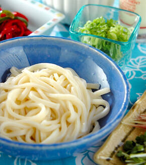 薬味たっぷり冷やしうどんの献立