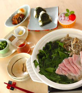 ピリ辛漬けダレの常夜鍋の献立