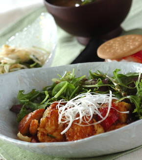 チキンソテーのハニーソースがけの献立