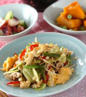 オイスターが決め手！ふわふわ卵入り彩り野菜炒めの献立