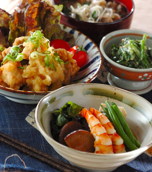 高野豆腐とエビの煮物 の献立 レシピ E レシピ 料理のプロが作る簡単レシピ 13 01 10公開の献立です