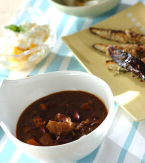 ポークビーンズカレーの献立