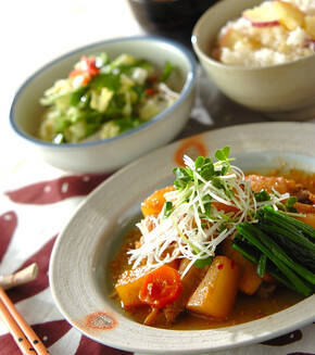 手羽先と大根のピリ辛みそ煮込みの献立