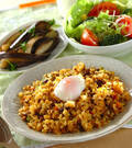 「カレーチャーハン」の献立