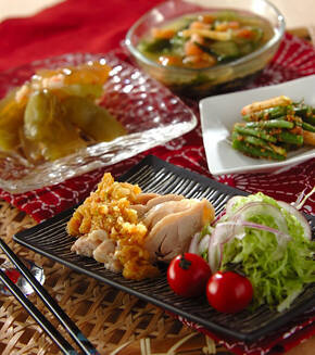 ゆで鶏のネギダレがけの献立