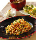 「コンビーフのカレーチャーハン」の献立