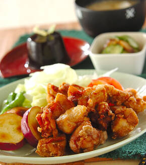 カラッとジューシー！定番の鶏の唐揚げ by 杉本 亜希子さんの献立