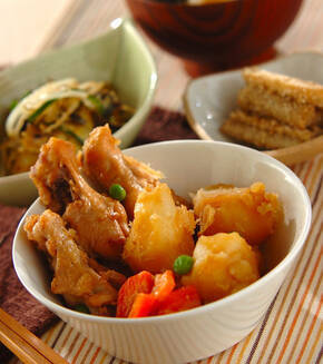 簡単人気！じゃがいもと手羽元の煮物の献立