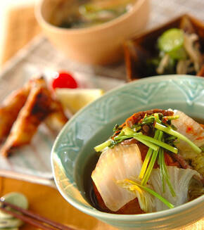 白菜と練り物のくったり煮の献立