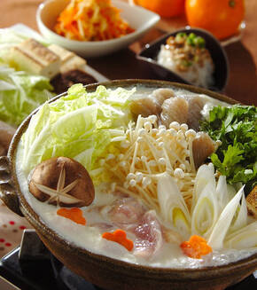 鶏肉と野菜のミルク鍋の献立