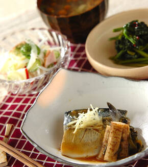定番サバのみそ煮の献立