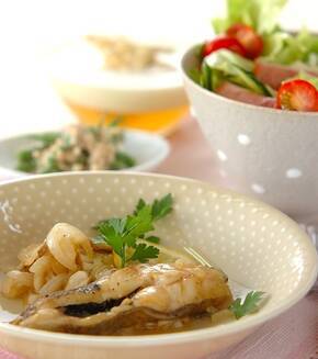 カラスガレイのレモン蒸しの献立