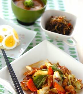 豚肉のソース炒めの献立