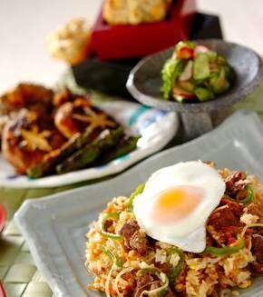 焼き肉チャーハンの献立