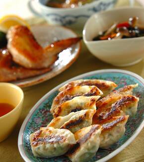 エビ入り焼き餃子の献立