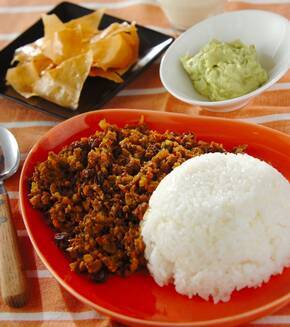 フライパン一つでドライカレーの献立