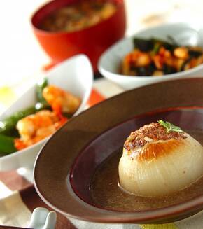 新玉ネギのひき肉詰め煮の献立