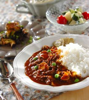 洋食屋さんのたっぷりハヤシライスの献立