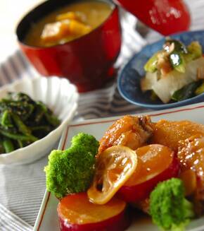 鶏手羽先のハチミツ煮の献立