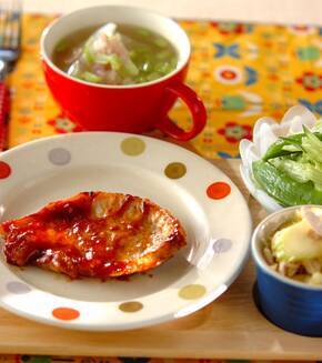ポークチャップ ごはんが進む 洋食屋さんの味わいに by松崎 恵理さんの献立