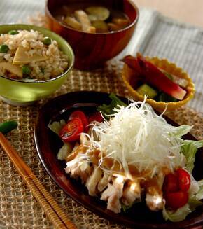 ゆで鶏のゴマダレソースの献立