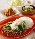 「おうちで本格タイ料理！豚ひき肉のタケノコガパオライス by 吉田 朋美さん」の献立