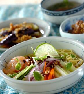 エスニック冷やし中華の献立