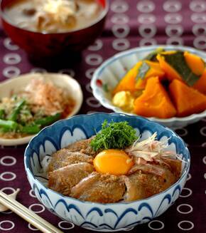 鯛のゴマダレ丼の献立