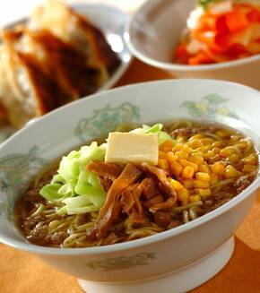 肉みそバターラーメンの献立